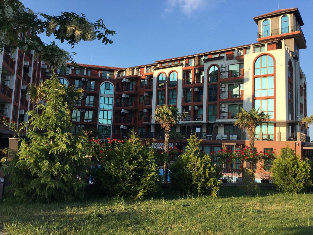 Chateau Del Marina Penthouses 内塞伯尔 外观 照片